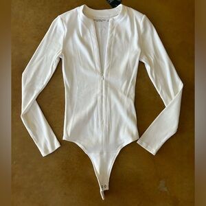 NWT A&F White Ribbed Bodysuit with Zipper, size S